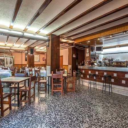 Hostal Restaurante El Castillo Alcorisa Exterior photo