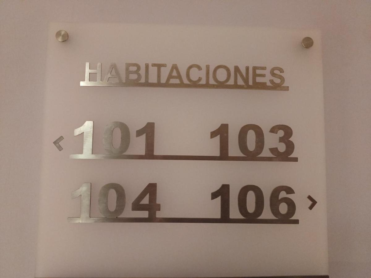 Hostal Restaurante El Castillo Alcorisa Exterior photo
