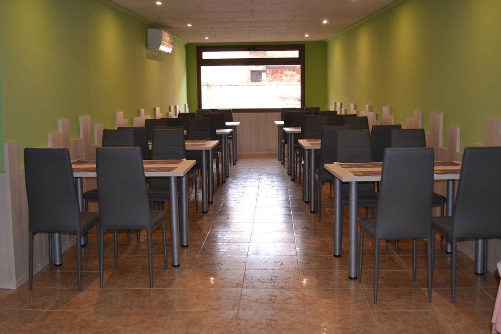 Hostal Restaurante El Castillo Alcorisa Exterior photo